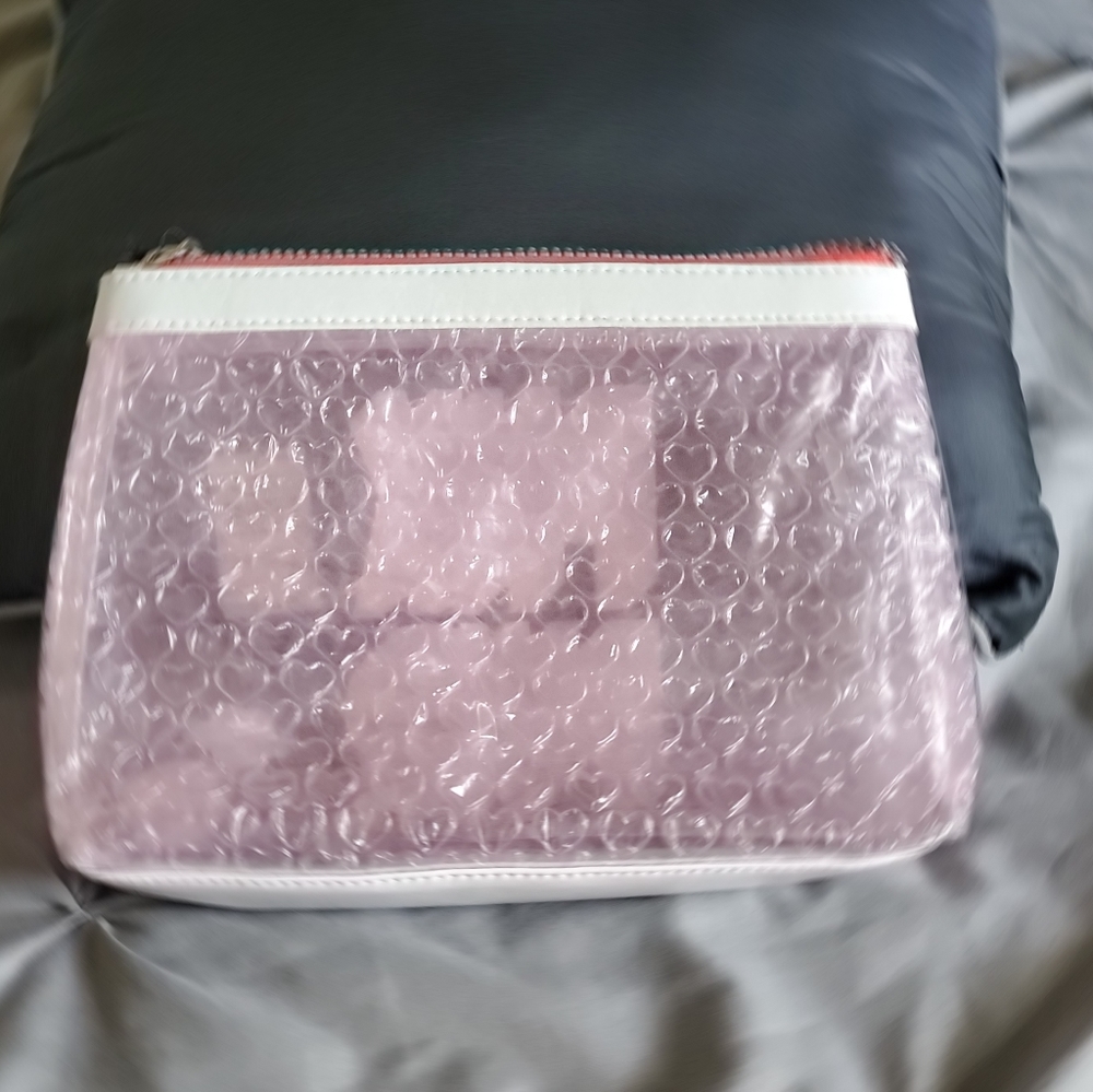 Victoria's Secret PNK PWR Bubble Bag - Picture 2 of 4